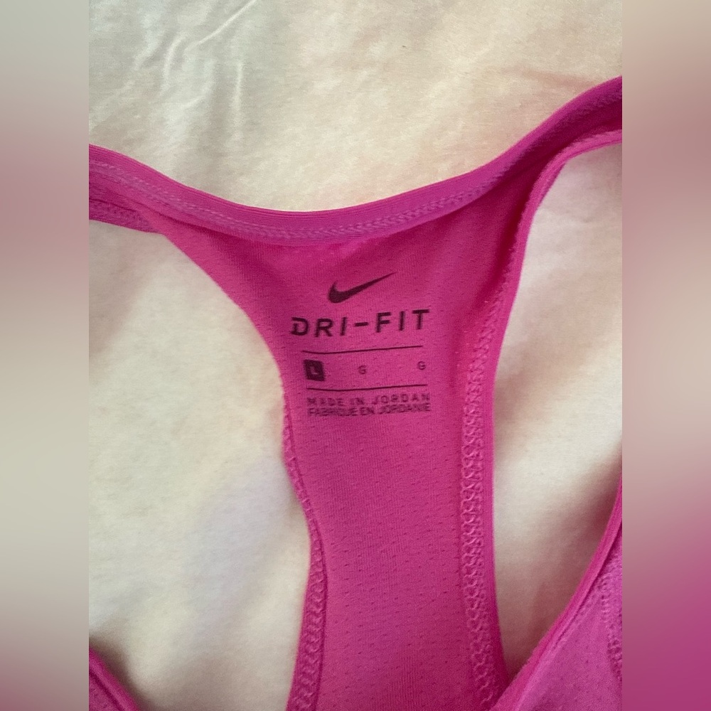 Nike top - Picture 3 of 4